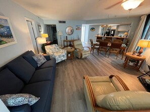 TV, DVD player - Gulf Front Condo with Stunning Views! (Pensacola)