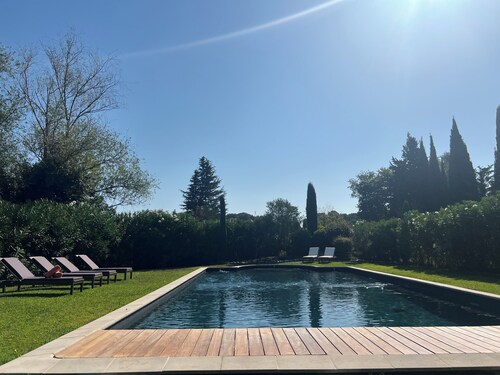 Magnifique Villa avec jardin privé et grande piscine (14 x 7) privative