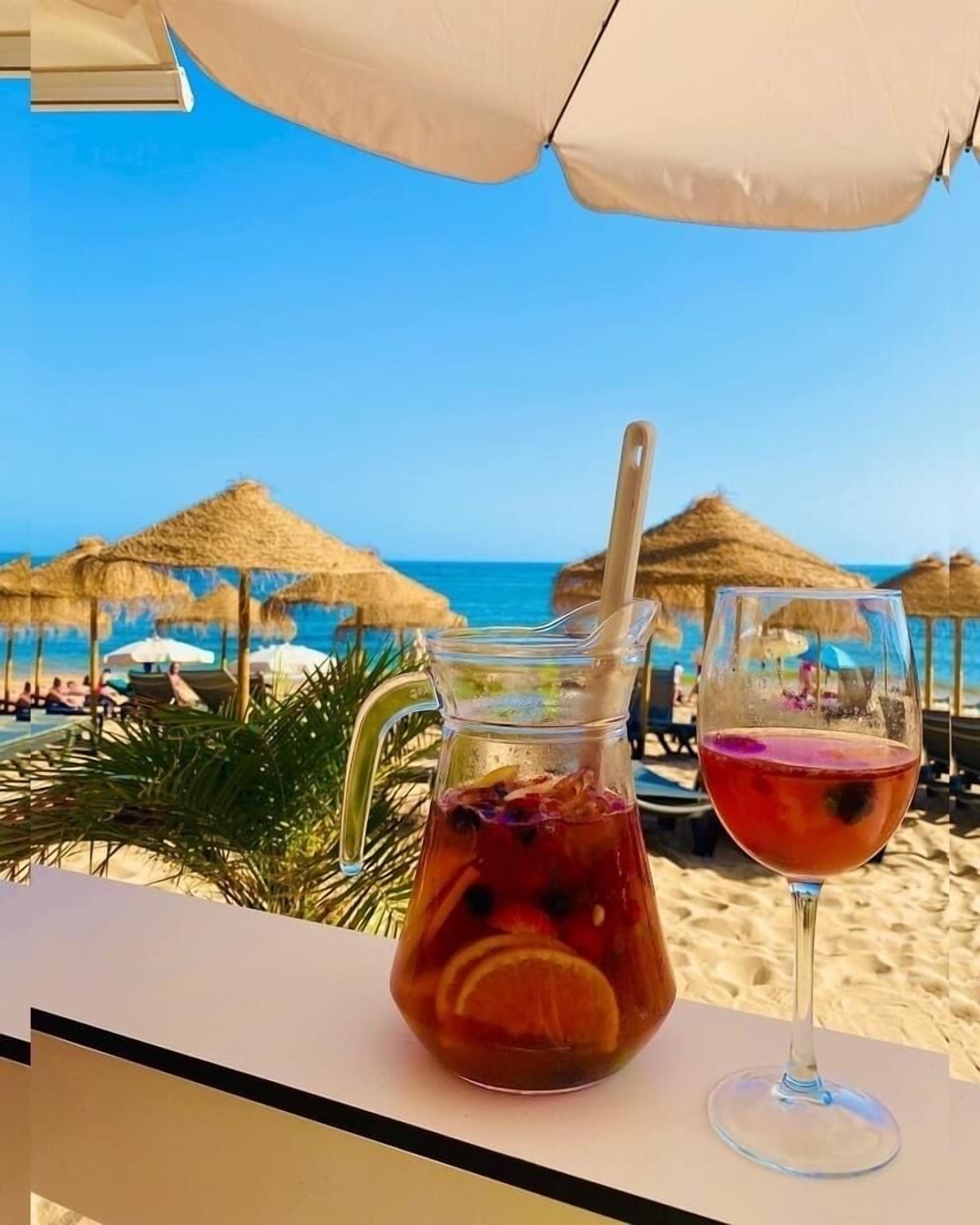 بالقرب من الشاطئ