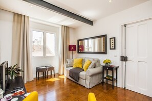 TV - Calado Duplex (Lisbon)