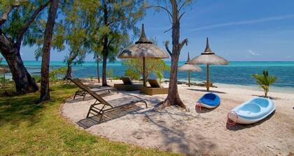 Fabuleuse villa de luxe ,Pieds dans l'eau.Piscine privée.