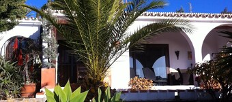 A pleasant little house in the mountains with beautiful views of the Costa Del Sol