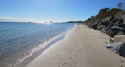 Villa Mary in Pula: exclusive location with private access to the beach