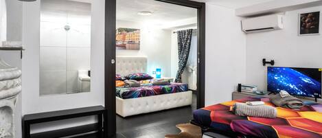 1 soverom, strykejern/-brett, wi-fi (inkludert) og sengetøy