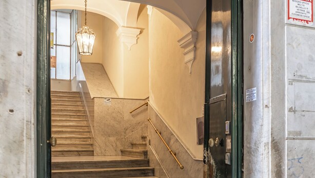 Unclassified image, 1 of 27, button - Spinola Palace Apartment (Genova)