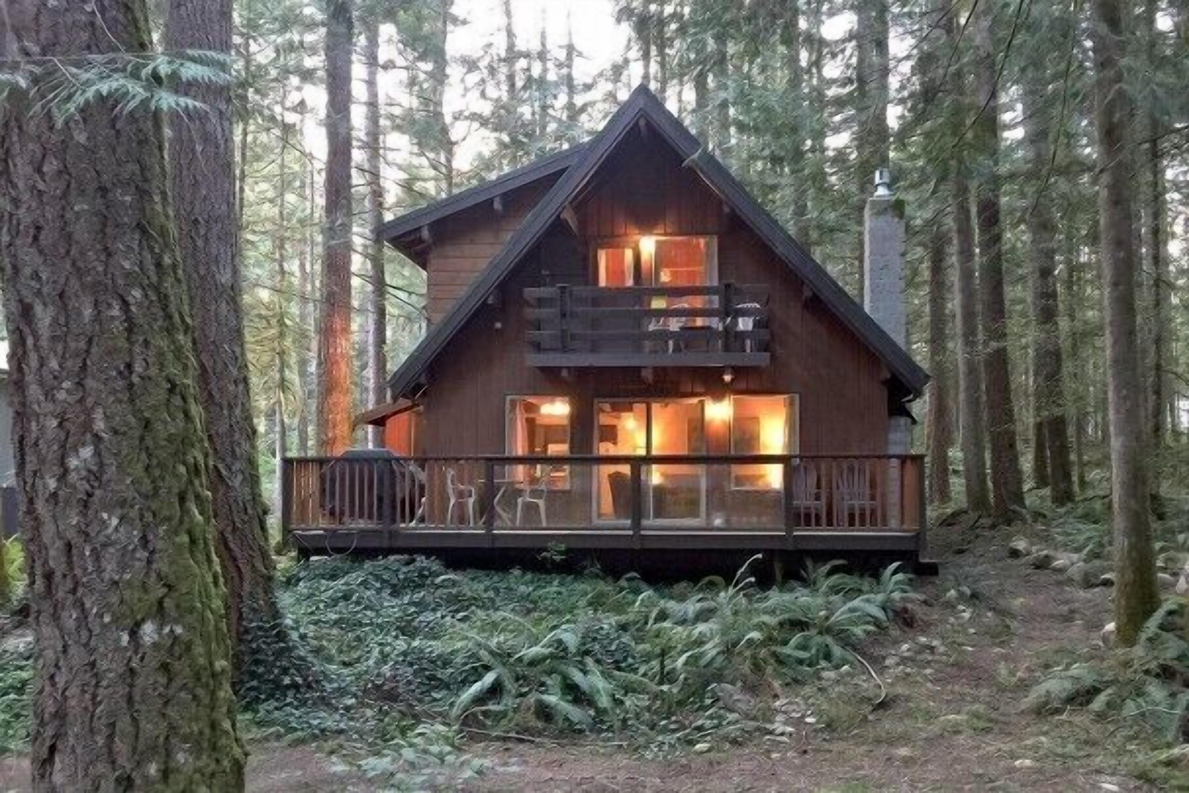 Mt. Baker Lodging Cabin 27 - Sleeps 8!