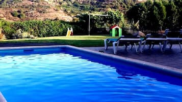 Een verwarmd zwembad