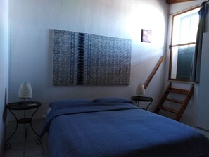 3 bedrooms, iron/ironing board, travel cot, free WiFi