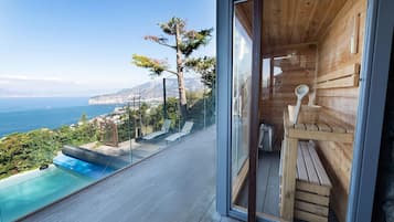 Una piscina riscaldata