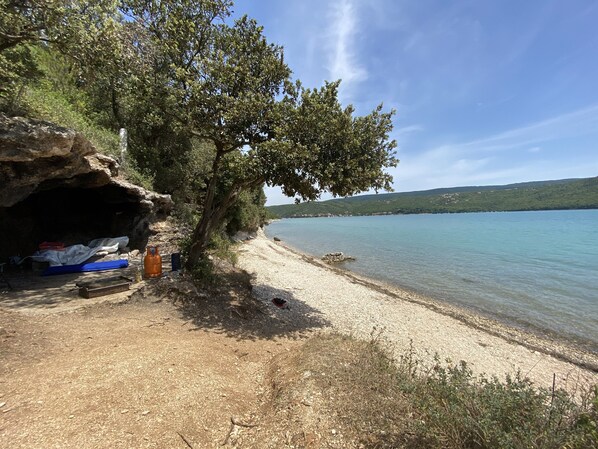 Sun loungers - House Nensi with private pool and fenced yard (Rebici)