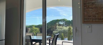 Villa 10P 5 bedr free wifi private pool airco satv
