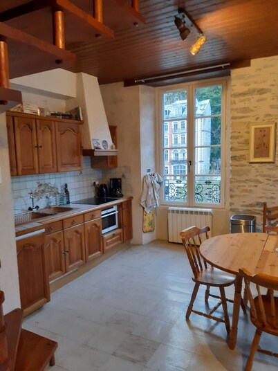 Apartamento en las montañas, que se encuentra en un complejo termal y 7km pistas sk