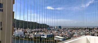 Tranquil furnished condo, lake & seaview from bed