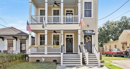 Luxury Contemporary 4Bdrm Home Heart Of Uptown Blocks From Magazine Shopping