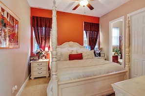 4 bedrooms, iron/ironing board, free WiFi, bed sheets - Luxury Contemporary 4Bdrm Home Heart Of Uptown Blocks From Magazine Shopping (New Orleans)