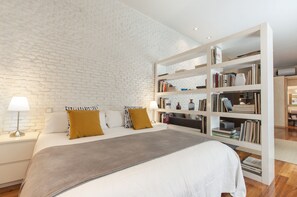 Bügeleisen/Bügelbrett, WLAN, Bettwäsche