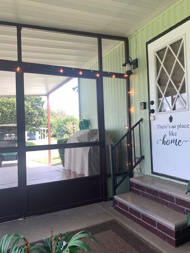  Come to The Villages for fun and relaxation !incl golf cart