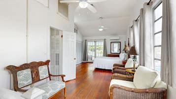 3 bedrooms, iron/ironing board, Internet, bed sheets