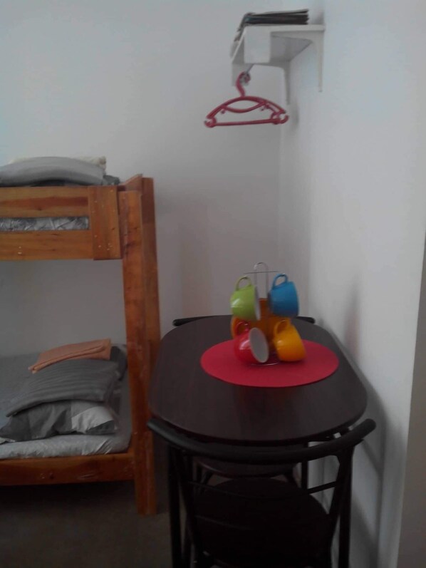 1 bedroom, WiFi, bed sheets