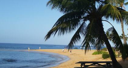 Poipu Beachfront Penthouse near Hyatt - Honeymoon - AC in Bedroom, WIFI