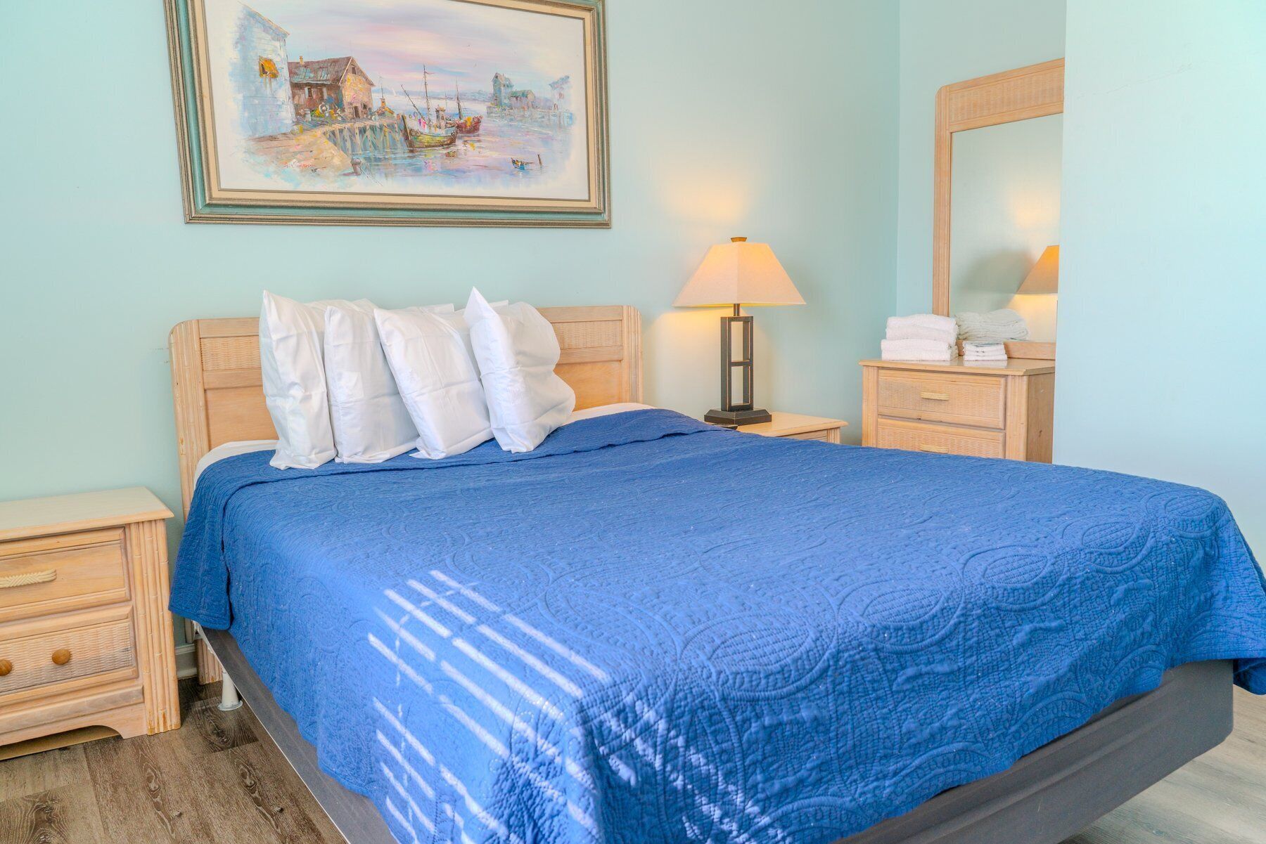 3 makuuhuonetta, ilmainen Wi-Fi, vuodevaatteet