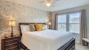 4 Schlafzimmer, Bügeleisen/Bügelbrett, WLAN, Bettwäsche