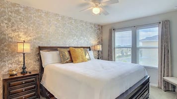 4 bedrooms, iron/ironing board, WiFi, bed sheets