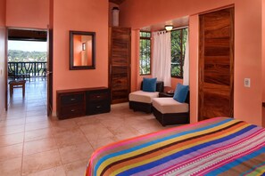 4 chambres, coffres-forts dans les chambres, Wi-Fi, draps fournis