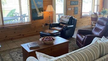 TV, fireplace, DVD player