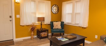 Délicieusement calme et confortable, au milieu de partout