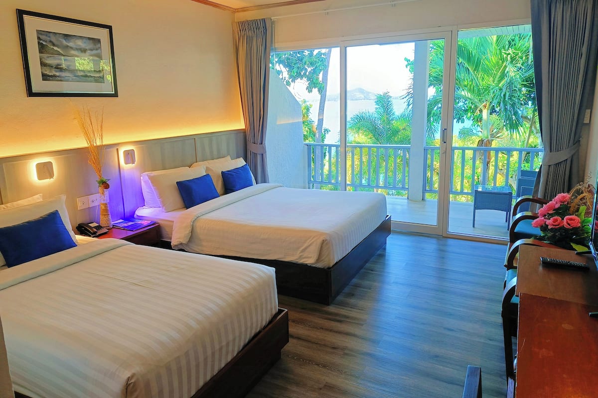 Superior Room | In-room safe, blackout drapes, free WiFi, bed sheets