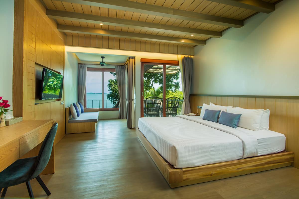Deluxe Room, Partial Sea View | View from room