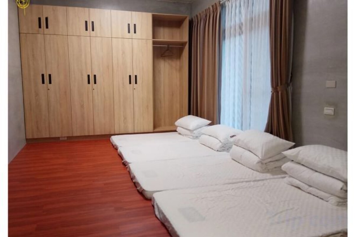 Premium bedding, down duvets, memory-foam beds, desk
