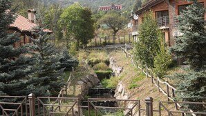 Property grounds - Teghenis Inn (Tsaghkadzor)