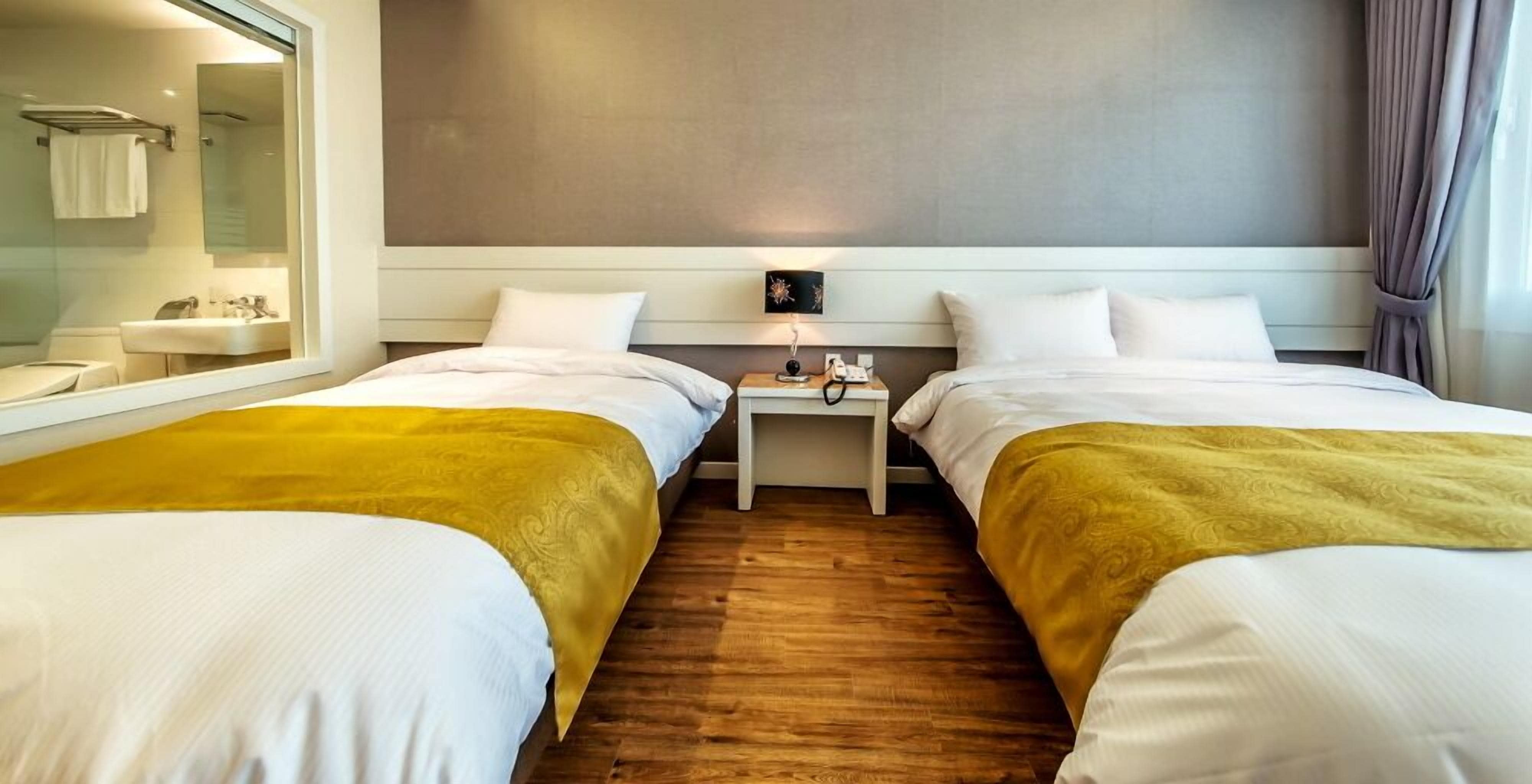 superior deluxe twin room | 1 bedroom, soundproofing, free wifi, bed sheets