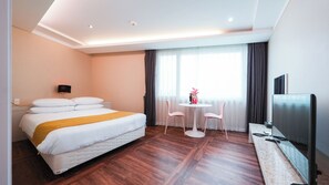 Dobbeltrom – standard | Lydisolert, wi-fi (inkludert) og sengetøy