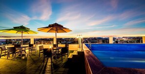 Seasonal outdoor pool