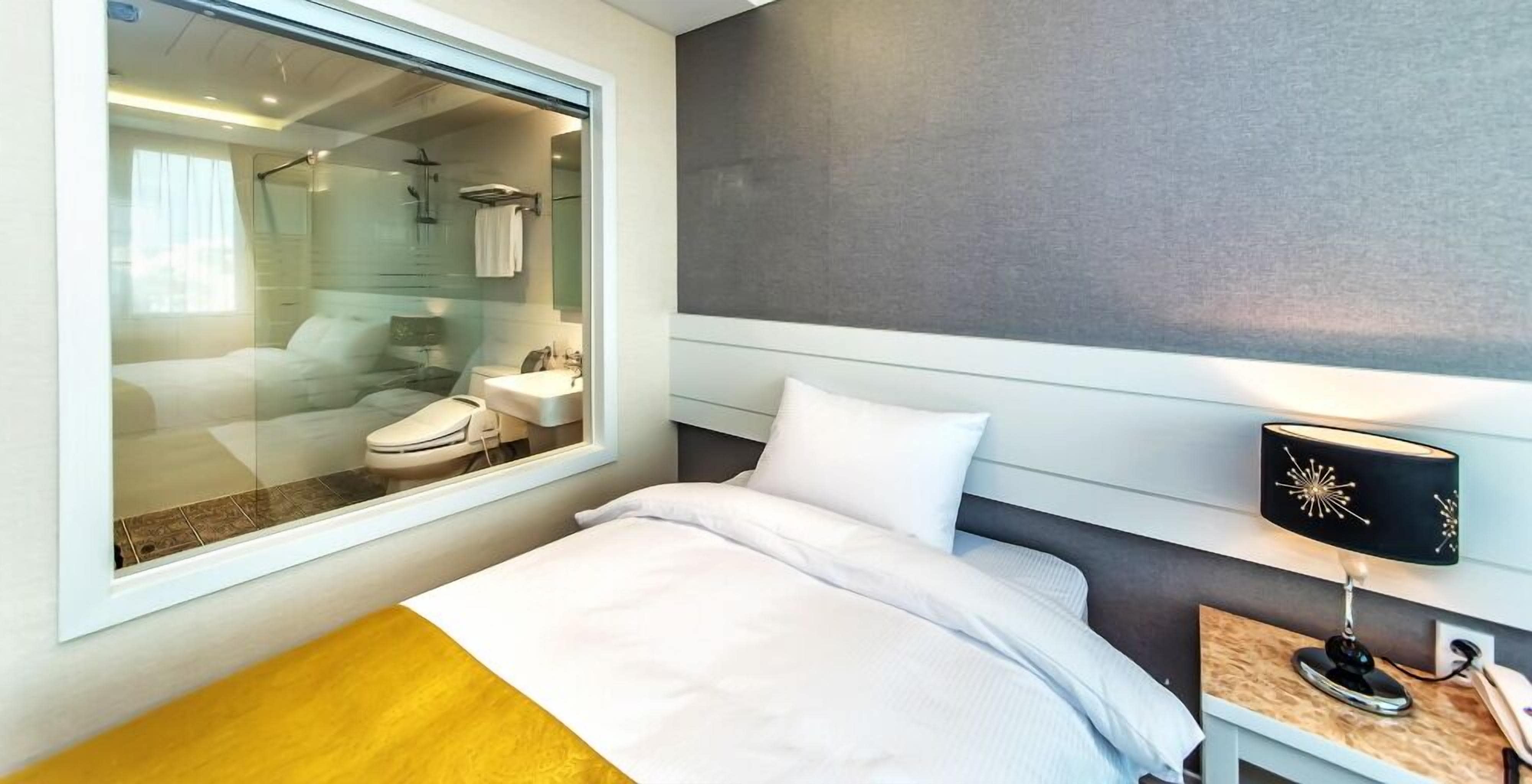 superior deluxe twin room | 1 bedroom, soundproofing, free wifi, bed sheets