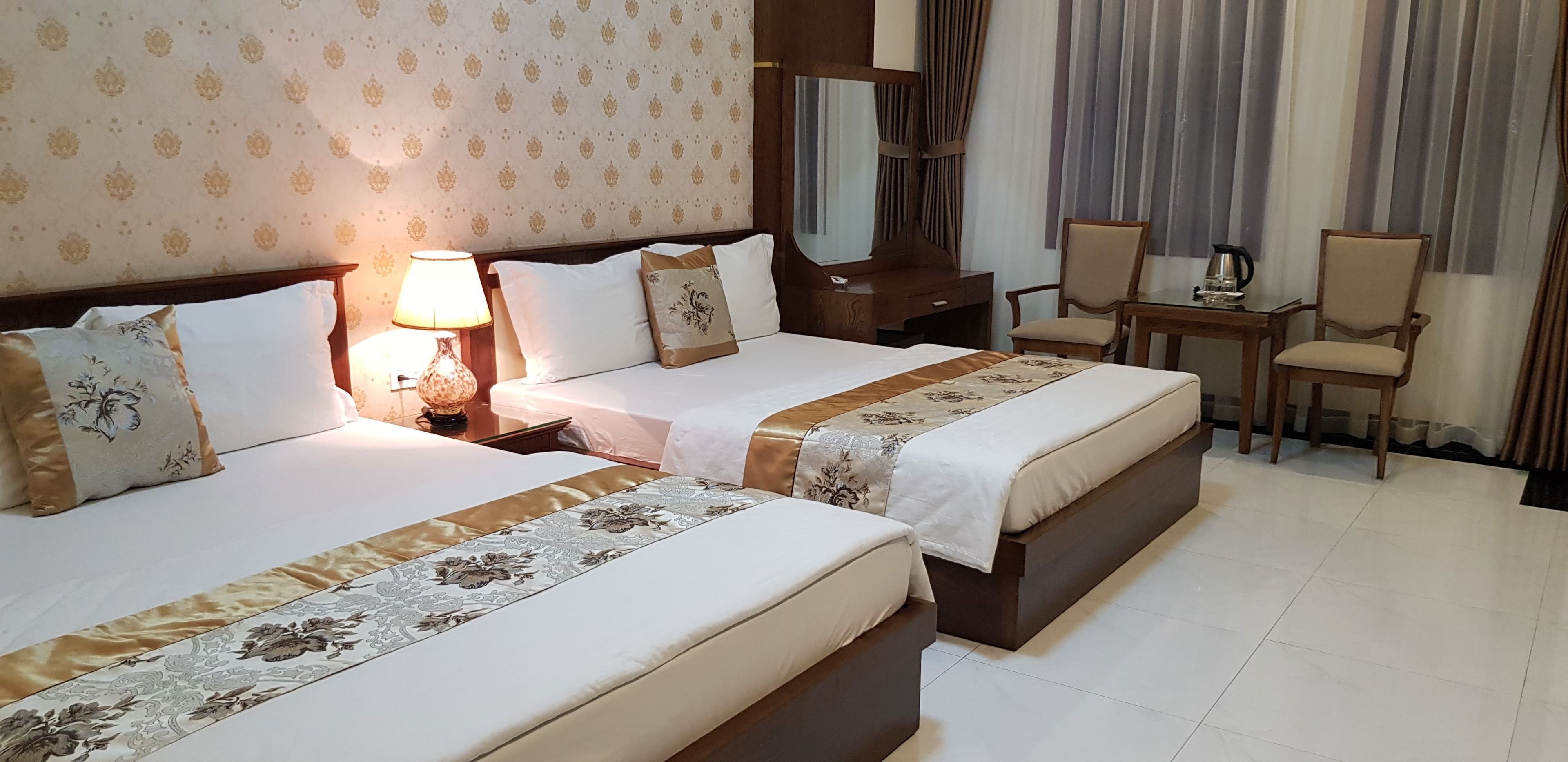 Double Room | Minibar, desk, free WiFi
