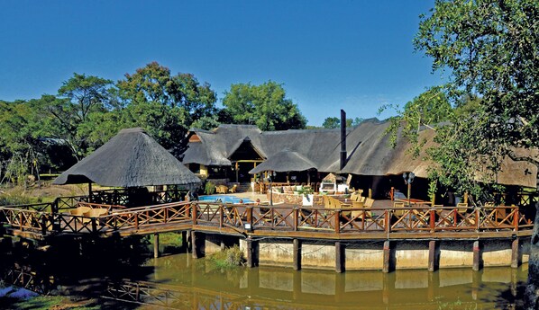 Breakfast, lunch and dinner served