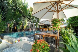 2 outdoor pools - Shoreline Stay (Da Nang)