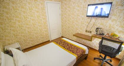 Hotel Aristocrat Inn Ltd