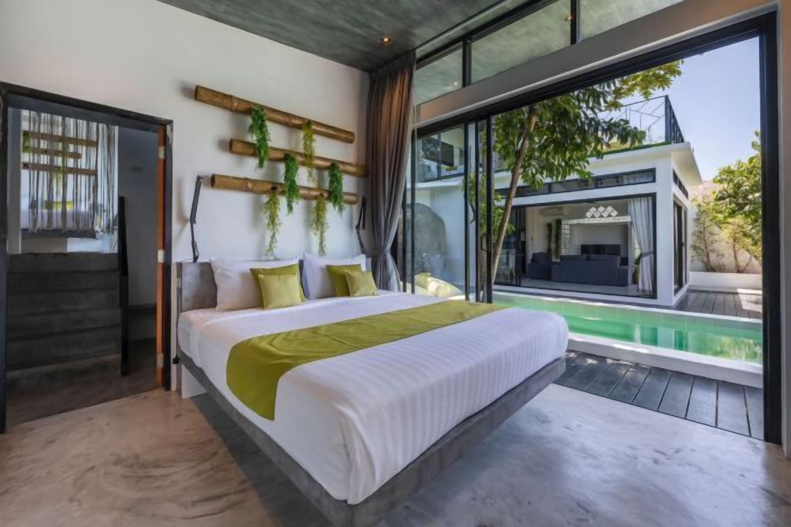 Premium bedding, minibar, in-room safe, individually decorated