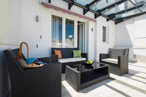 Lägenhet Panoramic - 1 queensize-säng med bäddsoffa - terrass - utsikt mot staden | Terrass/Patio