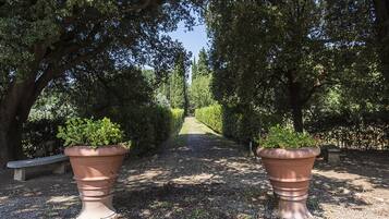 Enceinte de lâhĂ©bergement