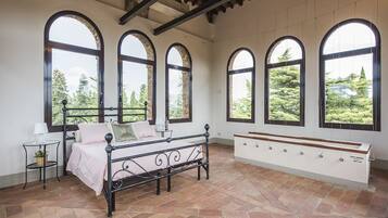 Standard-Doppelzimmer | VerdunkelungsvorhĂ€nge, BĂŒgeleisen/BĂŒgelbrett, kostenloses WLAN