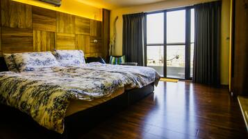 Elite Twin Room, Non Smoking | Desk, free WiFi, bed sheets