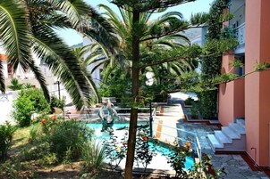 Habitación estándar, vistas al jardín | Vistas al jardín