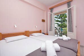 Standard Room, Garden View | Desk, free WiFi, bed sheets - Dolphin Hotel (Skopelos)