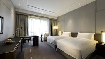 1 bedroom, minibar, in-room safe, desk